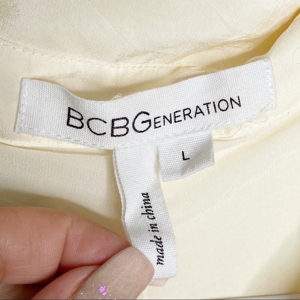 Bcbgeneration Cream Collared Button Down Tank Blo… - image 2